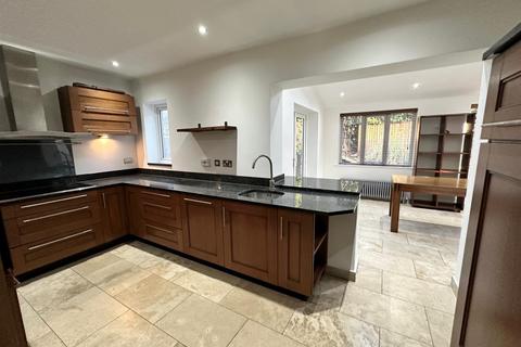 4 bedroom detached house to rent - Byrons Drive, Timperley, Altrincham