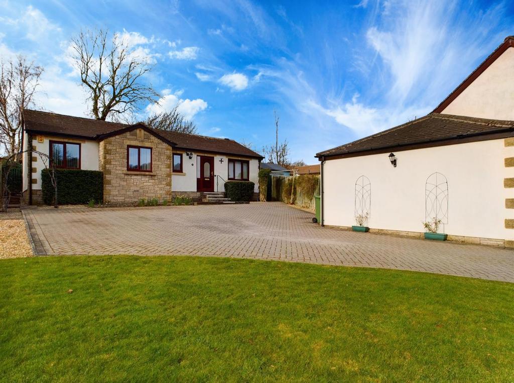 The Green, Bolton Le Sands, Carnforth 3 bed detached bungalow for sale
