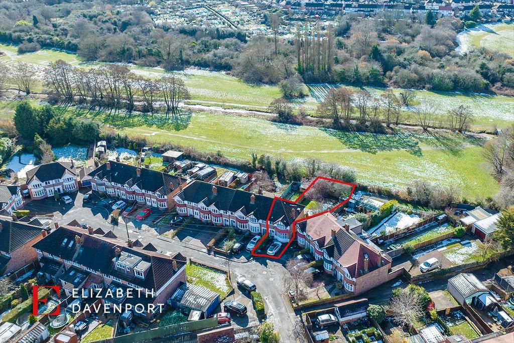 Eastlands Grove, Coventry 3 bed end of terrace house £250,000