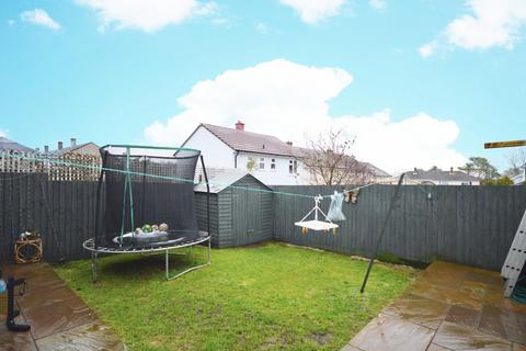 7 Acorn Grove, Bristol, BS13 8AW