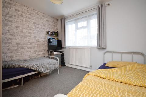 7 Acorn Grove, Bristol, BS13 8AW
