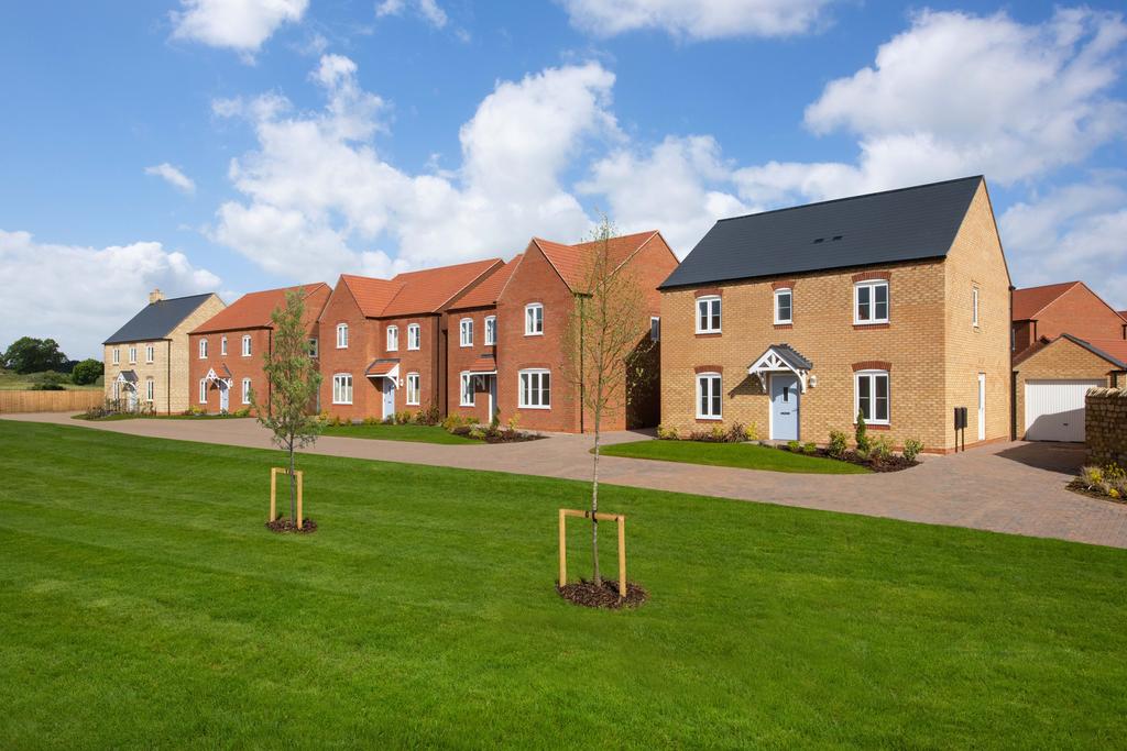 Hemins Place at Kingsmere in spring