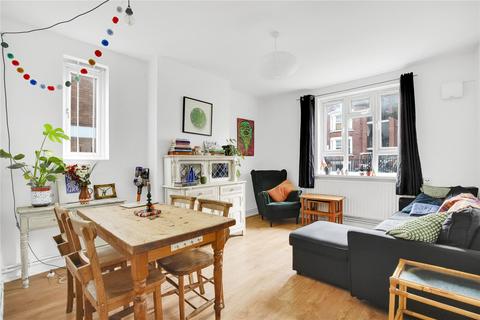 4 bedroom apartment to rent - Helen House, Old Bethnal Green Road, London, E2