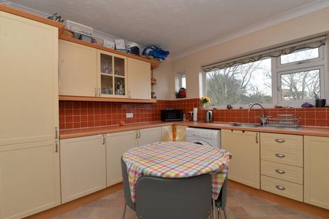 2 bedroom apartment for sale, Spencer Court, Spencer Road, New Milton, BH25