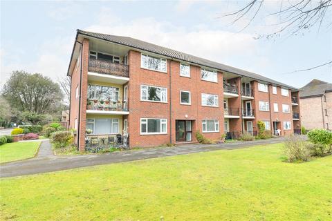 2 bedroom apartment for sale, Spencer Court, Spencer Road, New Milton, BH25