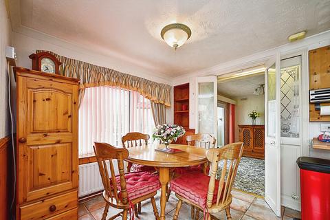 2 bedroom park home for sale - Lake Louise Park, Latton, Wiltshire, SN6