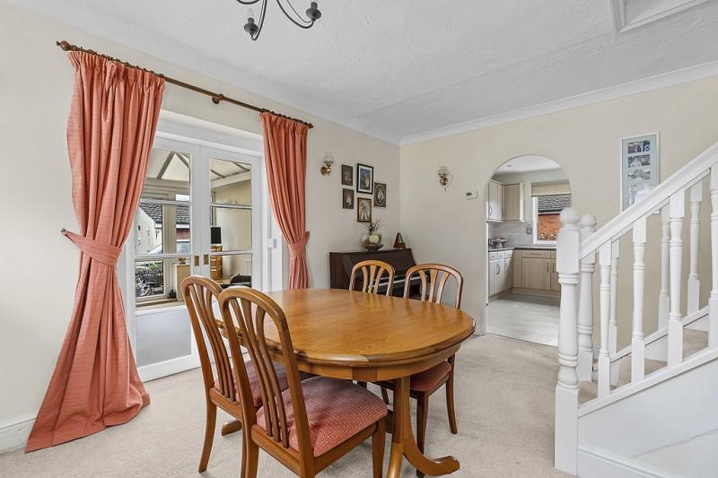 Hamble Lane, Bursledon, Southampton... 4 bed detached house £450,000