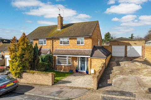 38 Roseheath, Hemel Hempstead, HP1 2LT