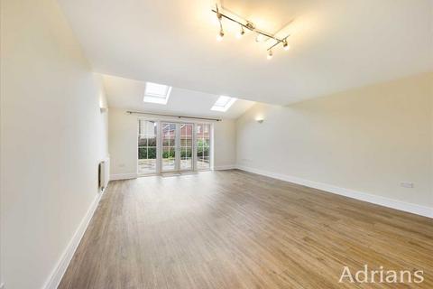 3 bedroom semi-detached house for sale - Wilfred Waterman Drive, Beaulieu Park, Chelmsford