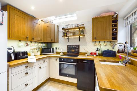 2 bedroom cottage for sale, Sportsman Cottage, Speen Road