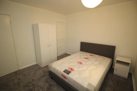 2 bedroom apartment to rent - Conmere Square, Hulme, Manchester, M15
