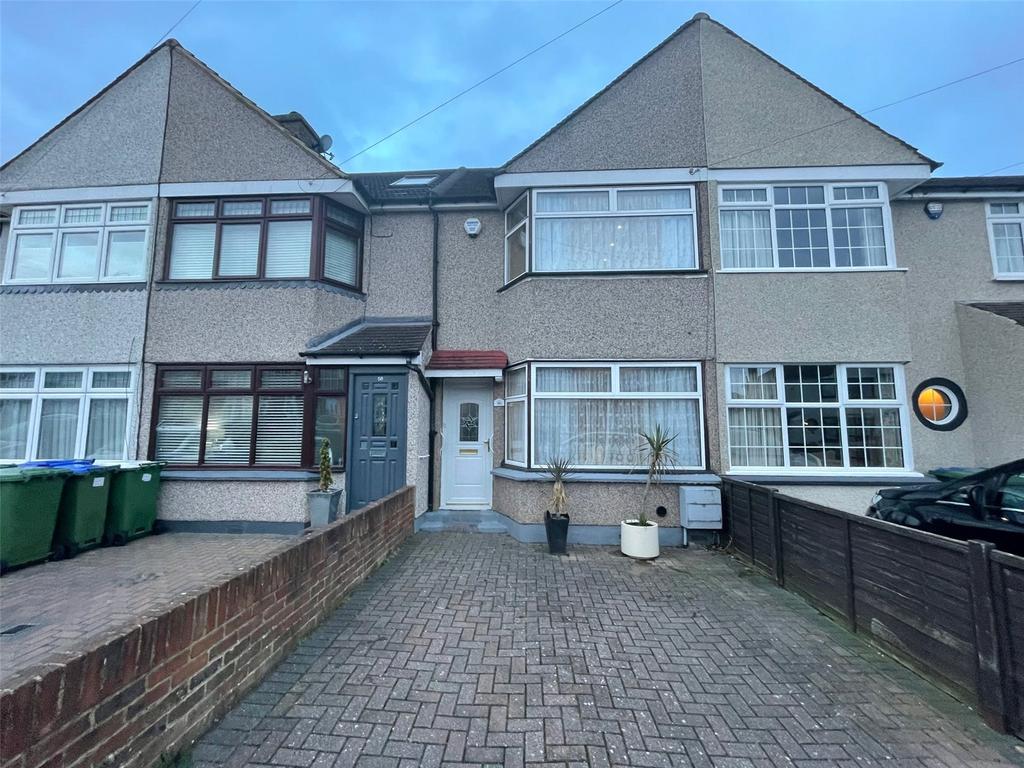 Penshurst Avenue, Sidcup, Kent, DA15 2 bed terraced house £1,650 pcm