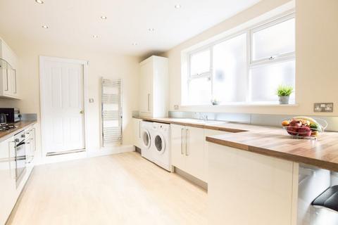 undefined, Auckland Avenue, Hull, HU6
