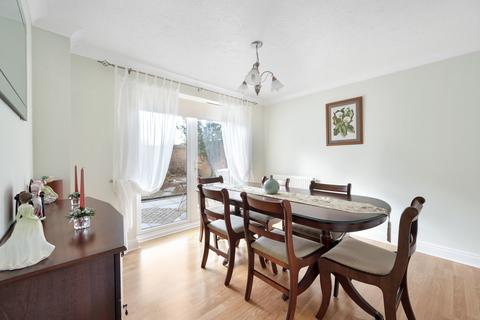 2 Gunthorpe Close, Oakham, LE15 6FH