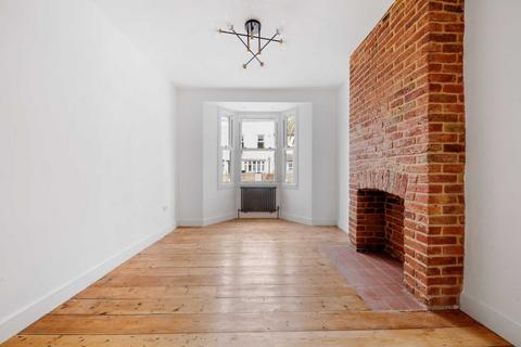 16 Dunmow Road, London, E15 1TZ