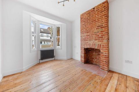 16 Dunmow Road, London, E15 1TZ