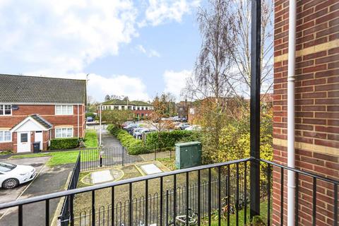 2 bedroom flat for sale, Newbury,  Berkshire,  RG14