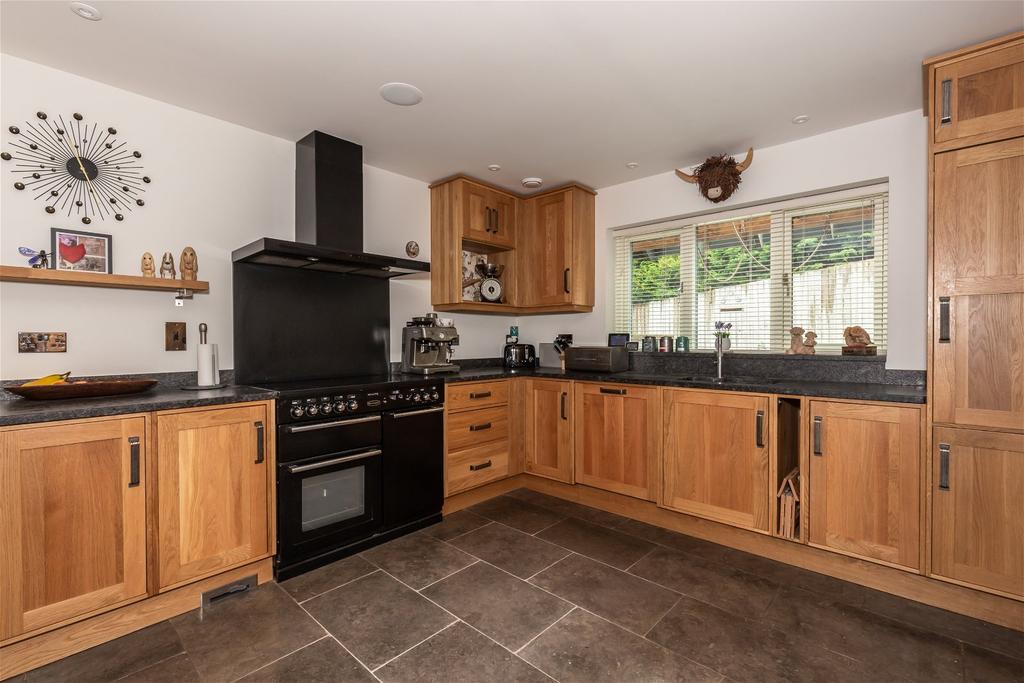 Westbury Leigh, Westbury 4 bed detached house for sale £750,000