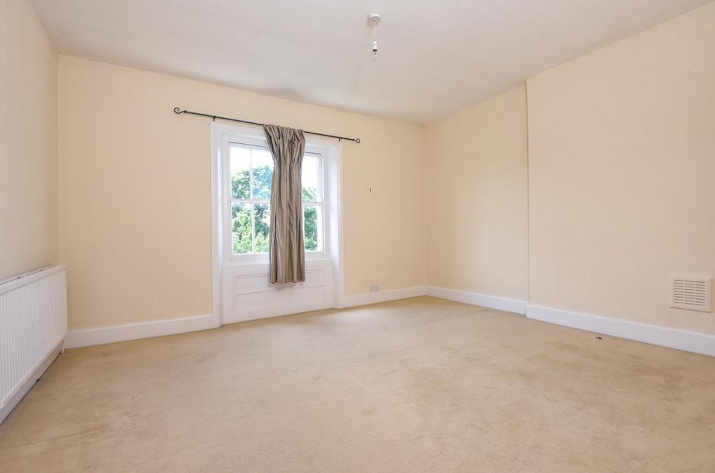 Manor Park Lewisham SE13 2 bed apartment - £1,750 pcm (£404 pw)