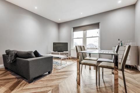 2 bedroom flat to rent - Thurlow Park Road London SE21