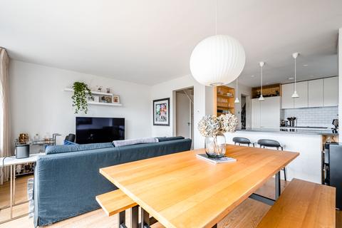 6 Pennethorne Close, London, E9 7HF