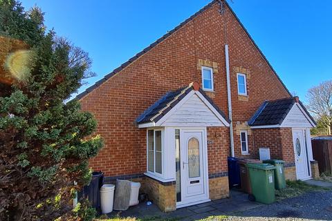 1 bedroom semi-detached house to rent, Halvergate Close, Sunderland SR4