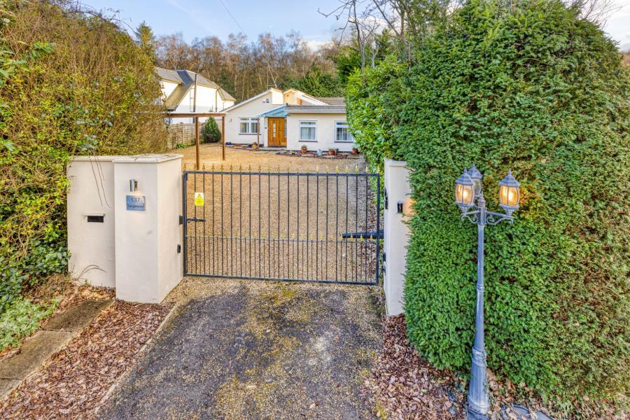 Lyne, Surrey 5 bed detached bungalow for sale £950,000