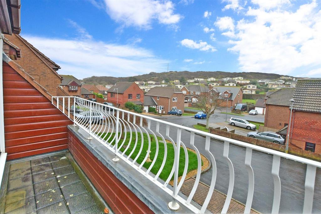 Court Farm Road, Newhaven, East Sussex 4 bed detached house for sale