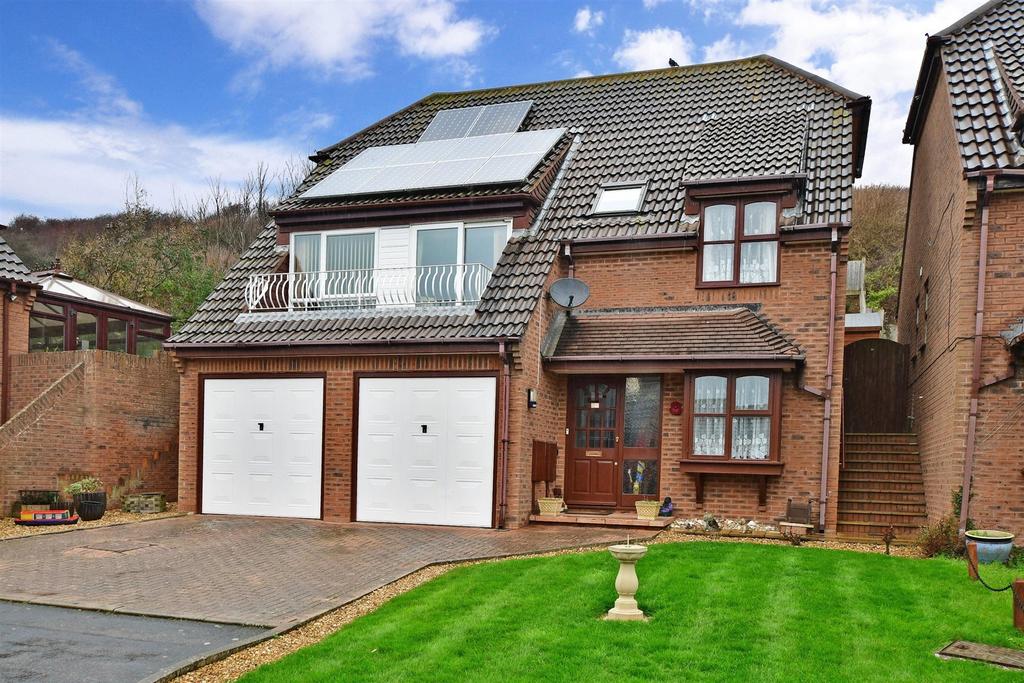 Court Farm Road, Newhaven, East Sussex 4 bed detached house for sale