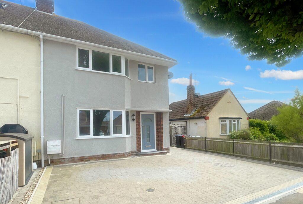 Chestnut Drive, Herne Bay 3 bed semidetached house for sale £350,000