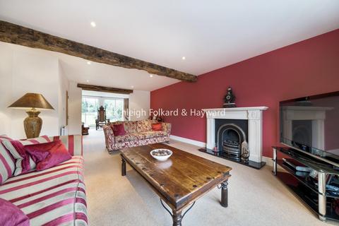 May Cottage Westbury Road, Bromley, BR1 2QB