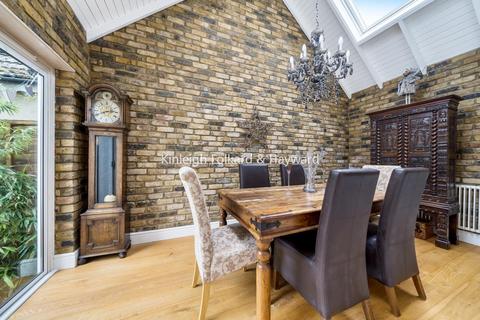May Cottage Westbury Road, Bromley, BR1 2QB