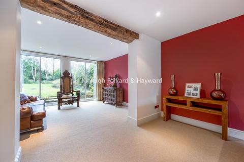 May Cottage Westbury Road, Bromley, BR1 2QB