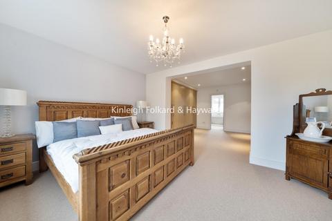 May Cottage Westbury Road, Bromley, BR1 2QB