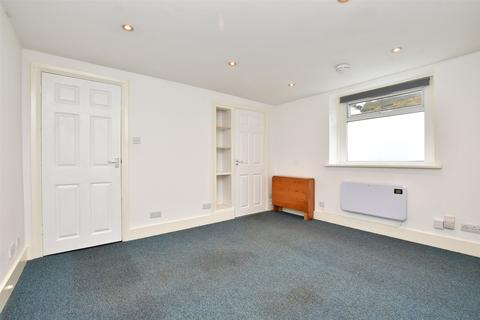 Flat 4a, 16 Cotmandene, Dorking, RH4 2BT