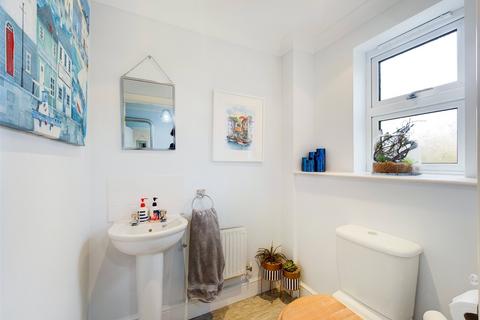 14 Beechwood Drive, Camelford, PL32 9NA