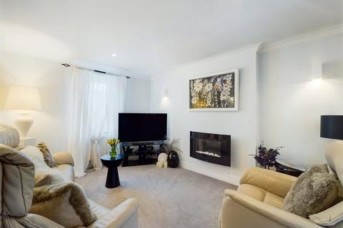 14 Beechwood Drive, Camelford, PL32 9NA