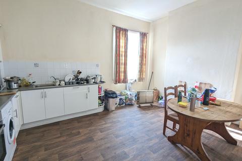2 bedroom maisonette to rent, St. Catherines Road, Grantham, NG31