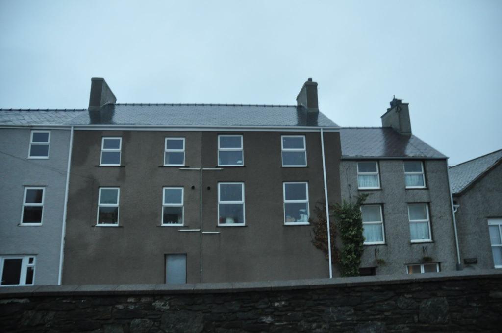 Holyhead - 1 bedroom apartment to rent