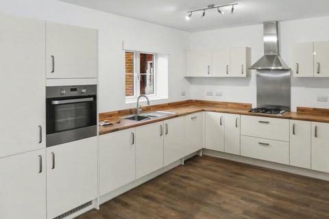 4 bedroom detached house for sale, Bartlett Road, Bloxham