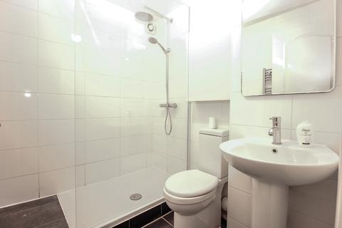 1 bedroom apartment to rent - Metropolis, Oswin Street, Elephant & Castle SE11