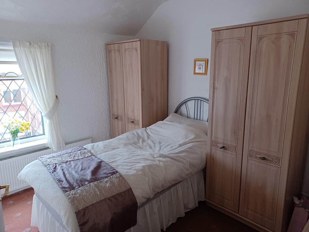 Bed2