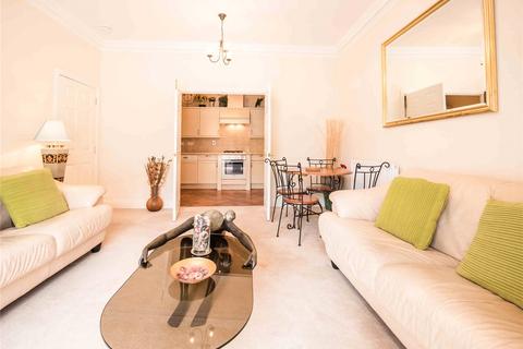 2 bedroom flat to rent, East London Street, Edinburgh, EH7
