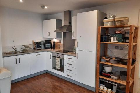 2 bedroom flat to rent, South Quay, Kings Road, Swansea, SA1 8AJ