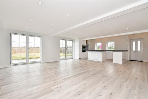 4 bedroom barn conversion for sale - Loxwood Road, Alfold, Surrey