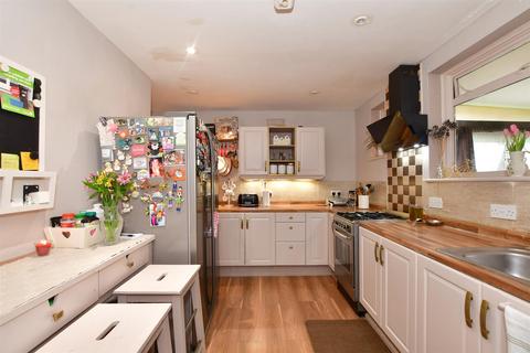 5 bedroom end of terrace house for sale - The Lowe, Chigwell, Essex