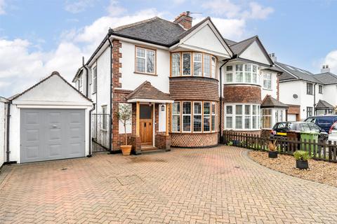 4 bedroom semi-detached house for sale - Chestnut Avenue, Epsom, Surrey, KT19