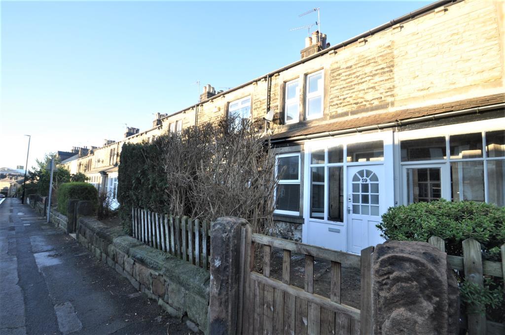 Mayfield Grove, Harrogate, North Yorkshire, HG1 5EY 2 bed terraced