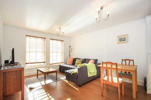 1 bedroom apartment for sale, Poplar High Street, Poplar, E14