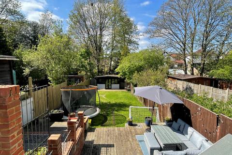 40 Cheam Road, Epsom, KT17 1SY